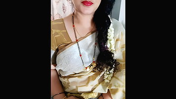 Telugu Aunty Sexy Show Her Curves And Big Boobs