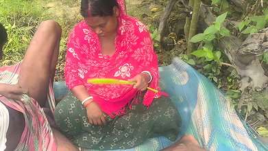 Indian Neighbor’s Bhabhi Fucked in the Forest