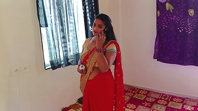 The Electrical Shop Owner Came to Riya Bhabhi’s House to Put a Bulb When Riya Bhabhi Grabbed His Penis and Started Sucking It an