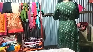 Indian desi bhabhi is dressing
