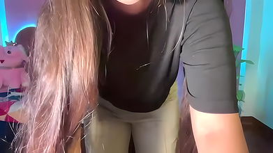 Stripchat-Public.Show-f-Funky_faira-2024.06.23.121601