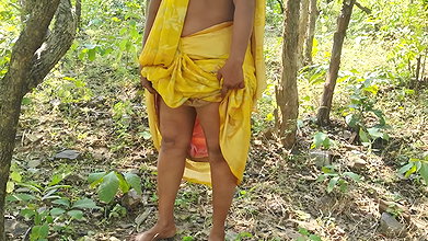 Sister in Law Put Banana Into Her Ass in the Forest, Telugu Anty Fucking
