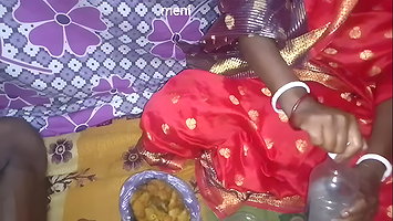 Desi village bhabhi ko Desi Daru pilakar gand Mari