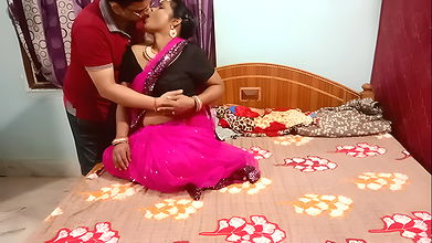 Indian Desi Bhabhi Fucking Indian Sex with Xmaster on X Videos