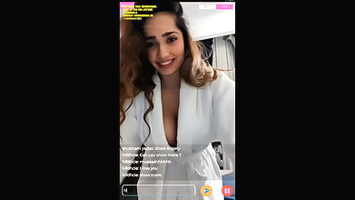 Aditi Mistry Latest Live Bath