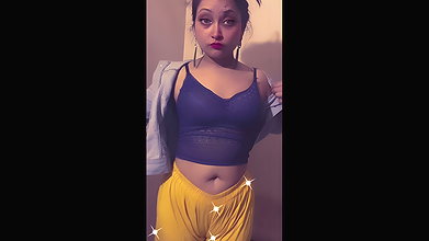 desi lady sexy in nightwear with big deep navel (2) 2