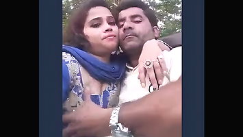 Desi Bhabhi n Boos Outdoor Boobplay
