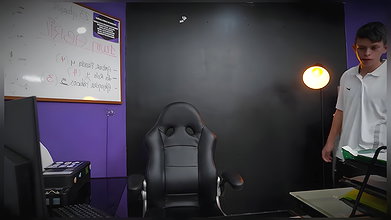 I discover my virgin employee watching porn in the office and I end up with my ass full of milk