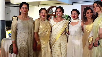 Hopt Sexy Malayali Girl and Aunty Deep Navel in White Costumes 1 Indian Sex MMS