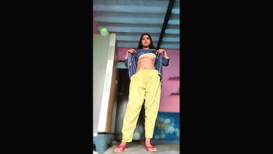 Teen Girl Very Horny Fingering Her Tight Pussy Showing Nude Hairy Legs Pussy Fuck XXX Video