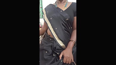 Tamil aunty masterbate with tamil talk part1