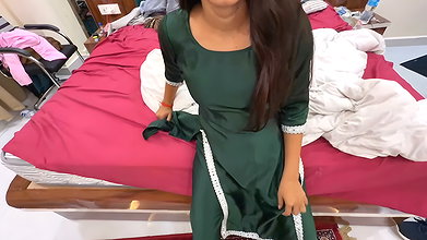 Seeing the sexy figure of the younger stepsister, the stepbrother got angry with the stepsister