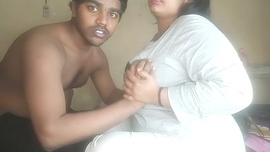 Desi bbw beauty posing naughty on bed exclusive homemade