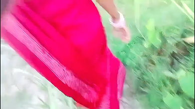 Hot Bhabhi First Time Outdoor Sexy Video