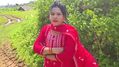 Beautiful Bengali girl boobs show in outdoor with her boyfriend
