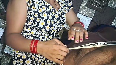 Hot desi bhabhi blowjob cum in mouth video