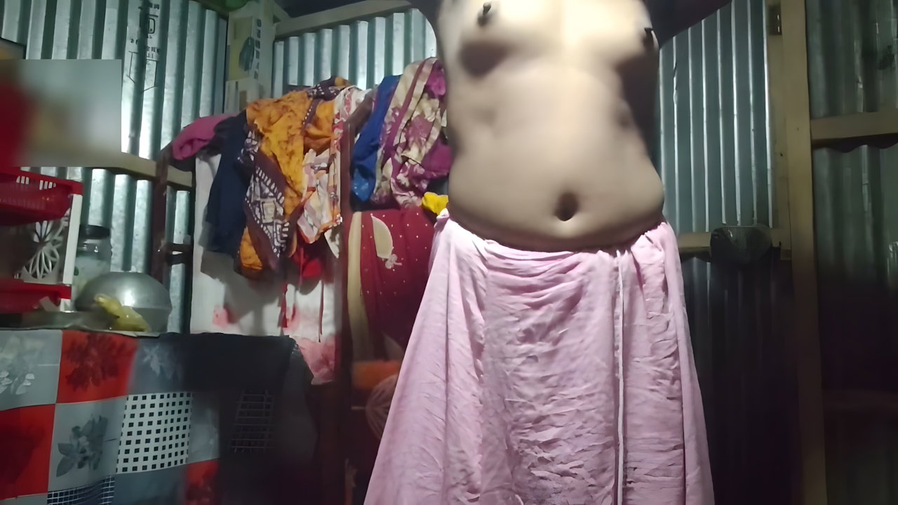 Indian Desi Bhabhi Medium Ass and Dewar Por Sex MMS