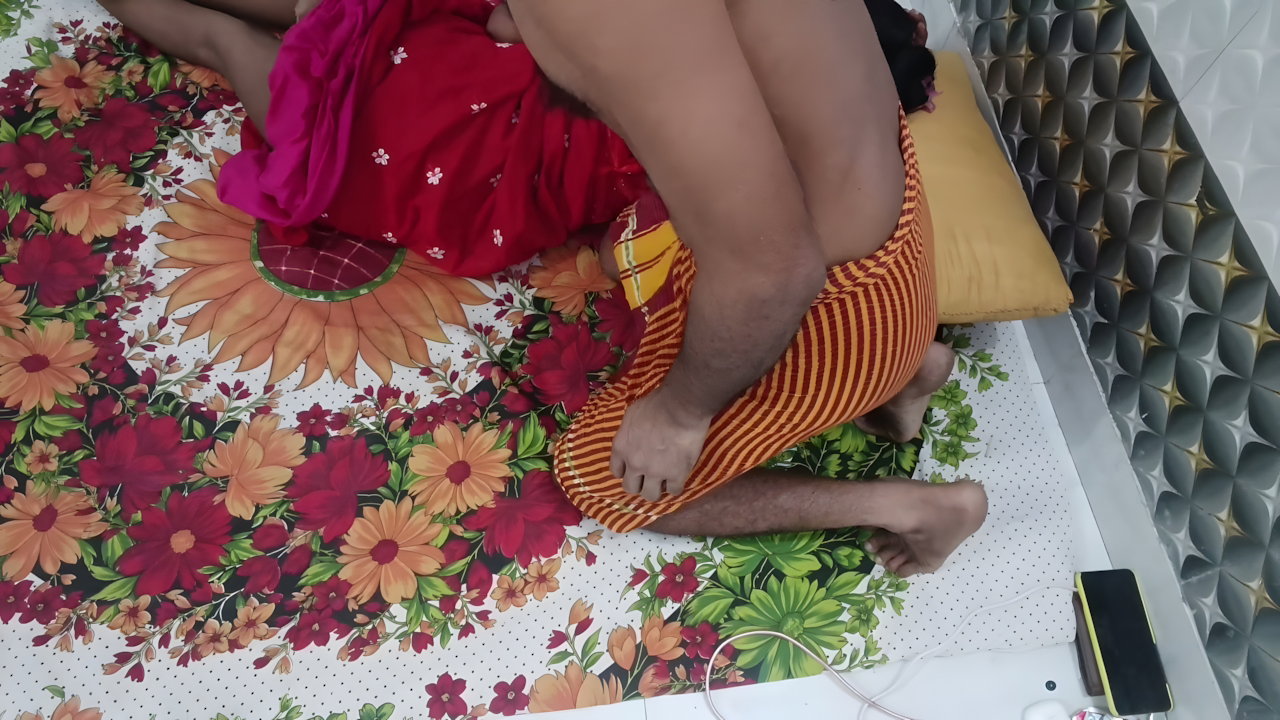 Indian Bhabhi in Red Dress Seduces Devar – Homemade Sex MMS