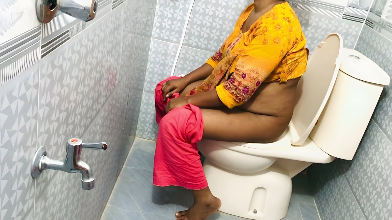 Bangladeshi Stepmother Caught in XXX MMS Leak