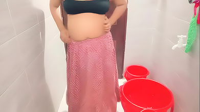 Beautiful housewife shower video.bengali girl bathroom sex