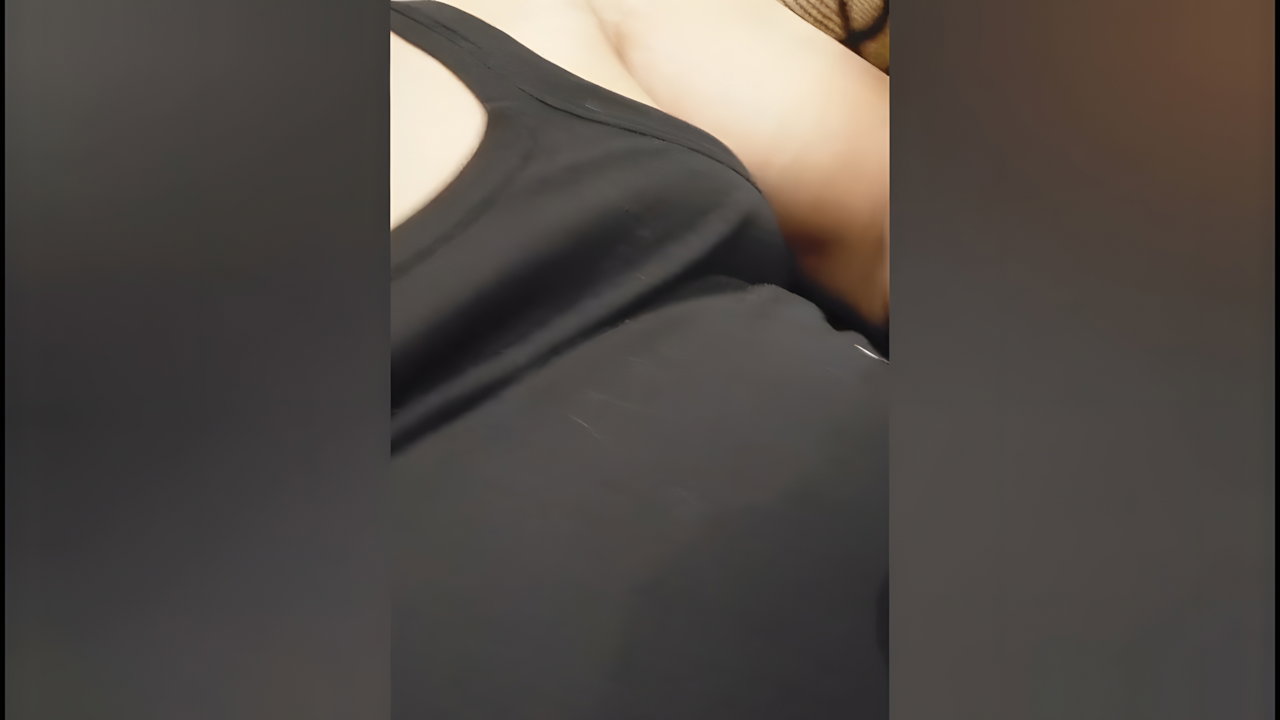 Young Businessman Hires Beauty in Hotel – Indian Sex MMS