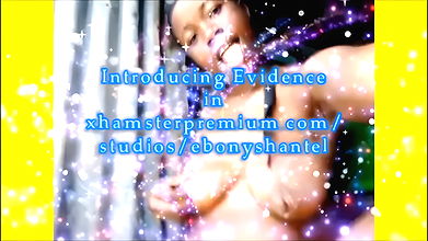 Black slut bottle fuck with squirts