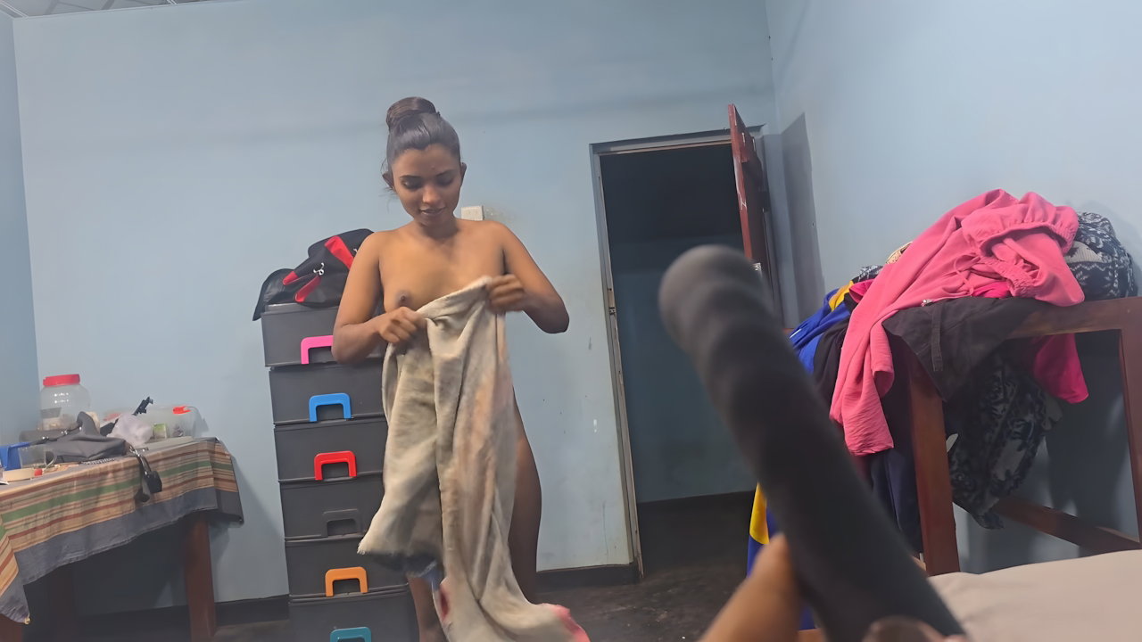 My Stepsister Wants to Watch Indian Sex MMS with Me