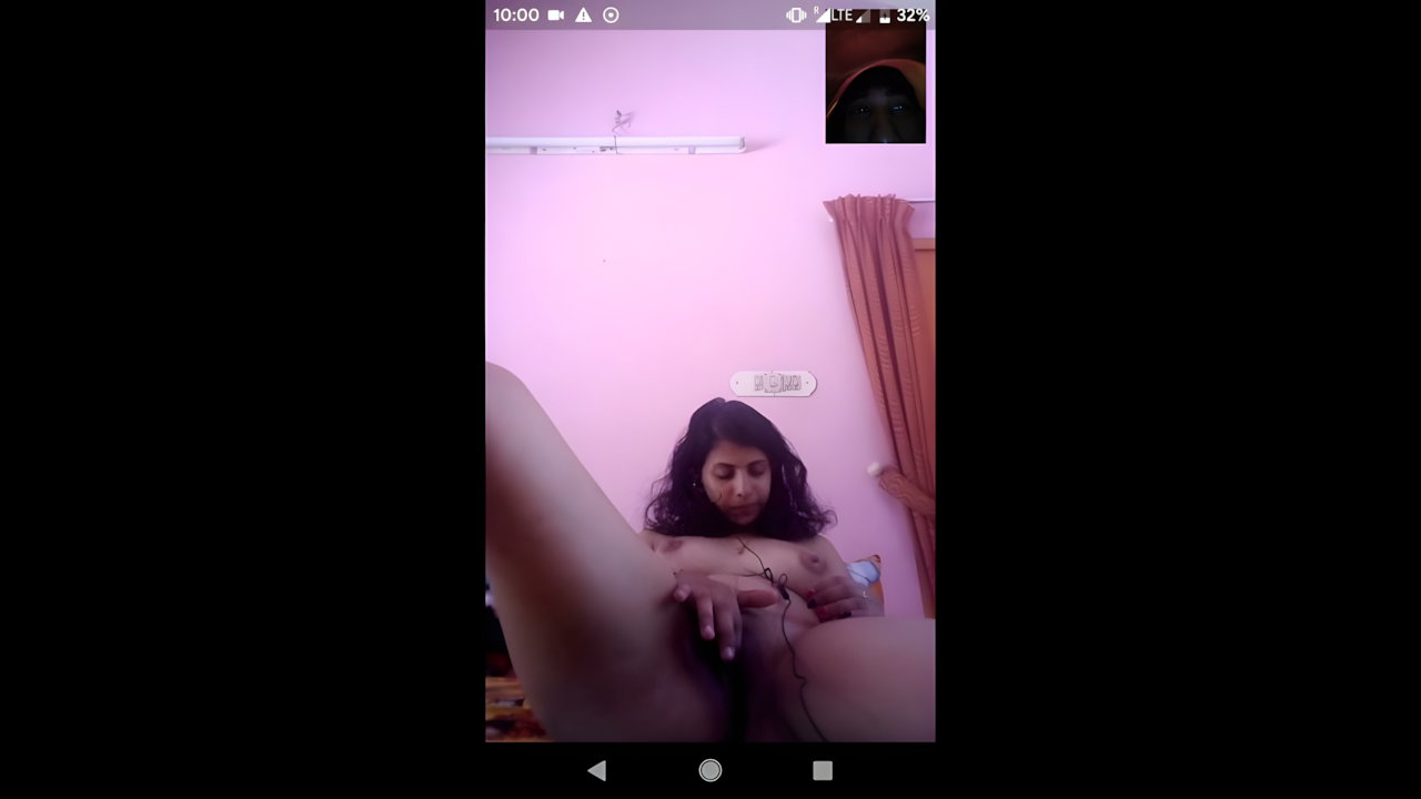 Beautiful Mallu GF Masturbating on VC My Desi