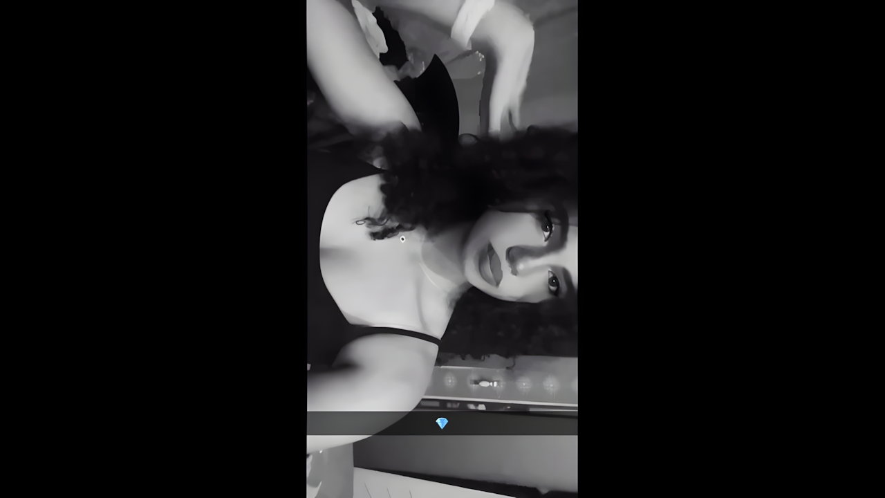 SEXY DESI BADDIE GIRLFRIEND TEASING ~ 7 CLIPS 7 My Desi