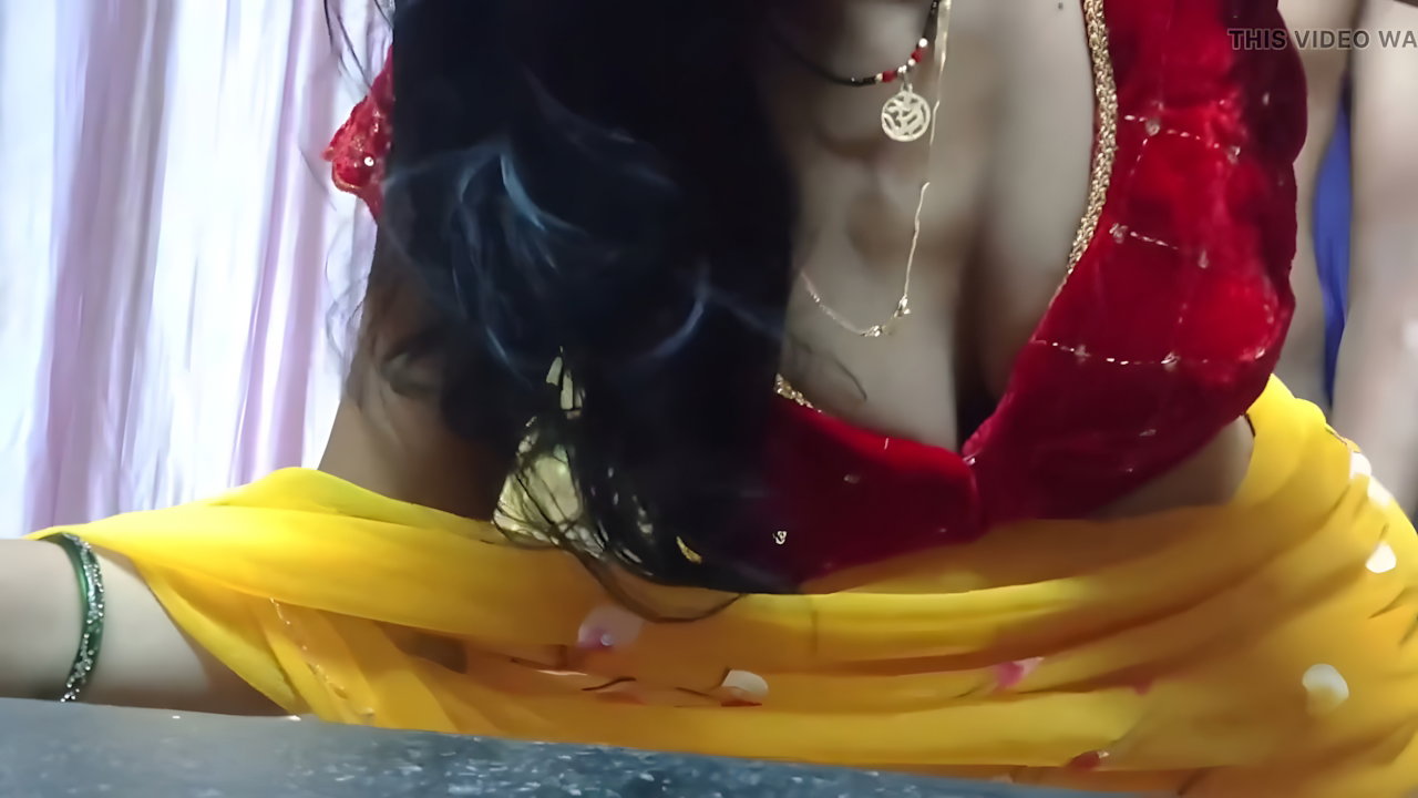 Bhabhi Get Doggy Style Fucked by Strong Man in Indian Sex MMS