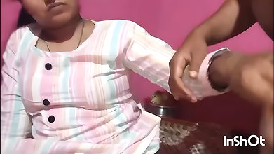 Hot khushi ko aaj pahle bar piche ghusa diya bahut daid gaya aur pani ko andar dal diya