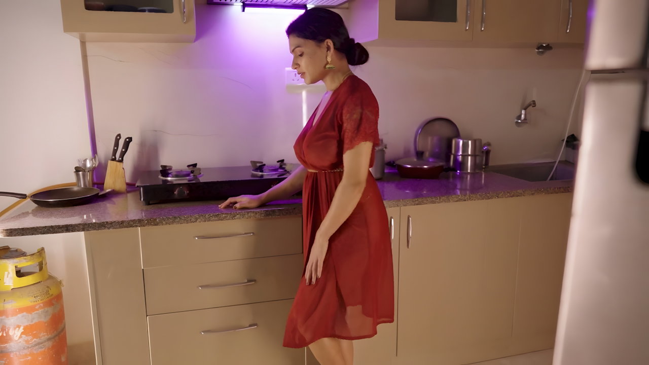 Resmi Nair Velamma Bath Time MMS Leak – My Desi