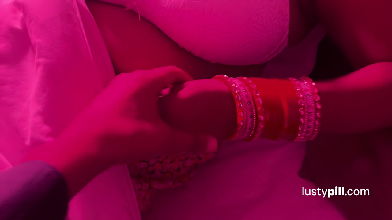 Honeymoon Night; Pati Ne Mujhe Wild Tarike Se Choda My Desi