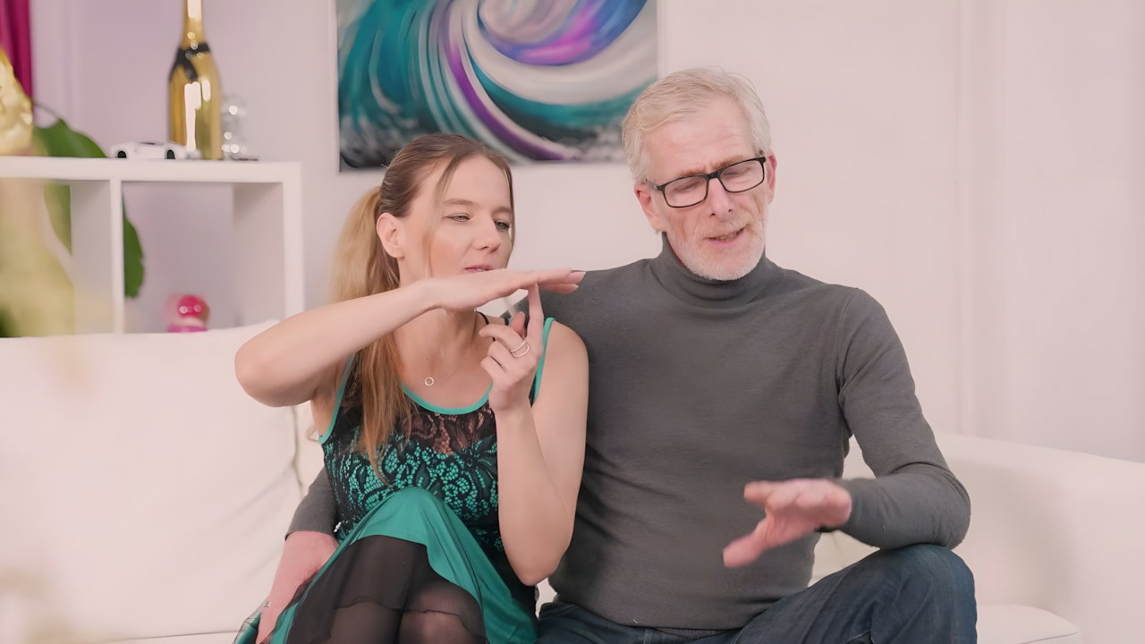 Ivey krijgt anaal stijfie in Indian Sex MMS