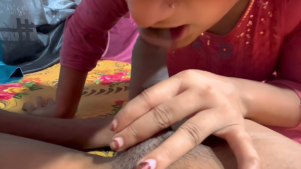 I Think My Wife Looks Very Hot in This Indian Sex MMS