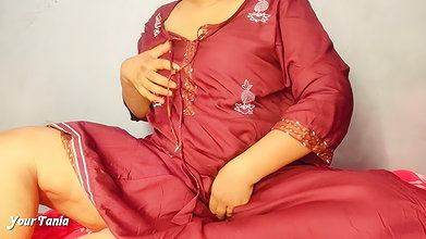 Indian Sex MMS: Tania’s Hottest Teasing Nude Video