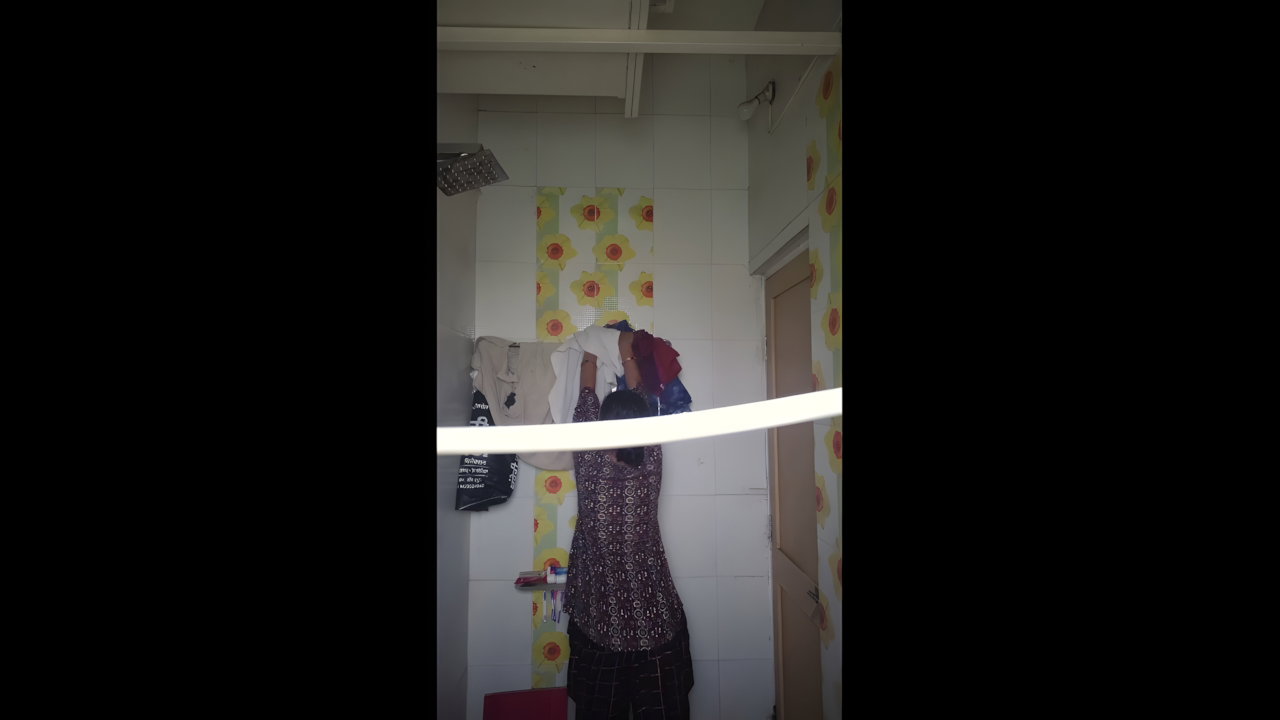 Secretly Recorded Marathi Milf Mom Changing MMS