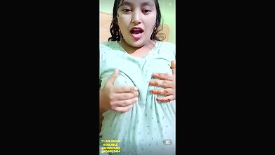 Bangladesi Bhabi Big Pussy in Indian Sex MMS Tilive