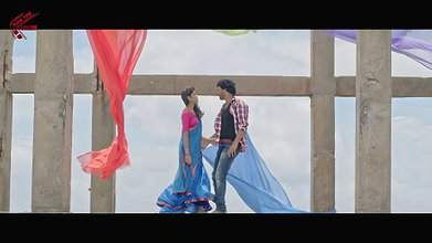 Sareeless Babe Navel and Lip Kissed – My Desi