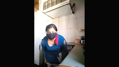 Stripchat-Public.Show-c-Amritanikhill-2024.03.04.101437