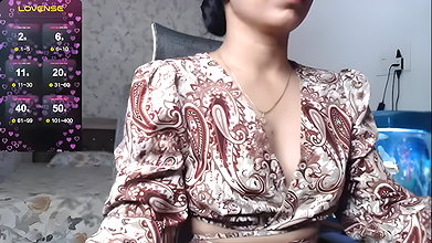 Stripchat-Public.Show-f-Miss_Sugar143-2024.08.13.043947