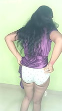Tamil Chithi Seduces with Bold Pussy Display My Desi