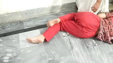Two Desi Adults Turn Ordinary Meeting Into Sex MMS
