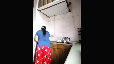 Stripchat-Public.Show-c-Amritanikhill-2024.07.14.051027