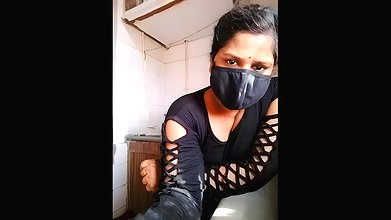 Stripchat-Public.Show-c-Amritanikhill-2024.06.15.023439