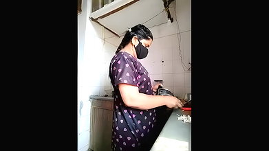 Stripchat-Public.Show-c-Amritanikhill-2024.05.23.031432