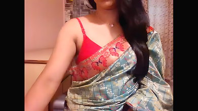 Stripchat-Public.Show-f-Pinky_4-2024.07.04.044223