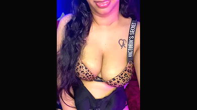 Stripchat-Public.Show-f-Alana_Amy-2024.07.28.183140