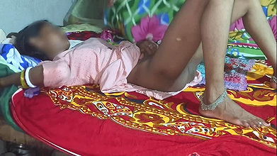 Nisha Bhabhi took her brother-in-law’s load in her mouth and fucked her pussy with brinjal