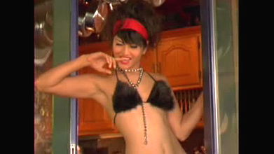 SunnyLeone_furry_bikini_glam_3m_hi_01